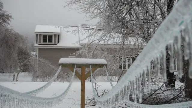 Arctic blast grips the Northeast with snow and rapid freeze