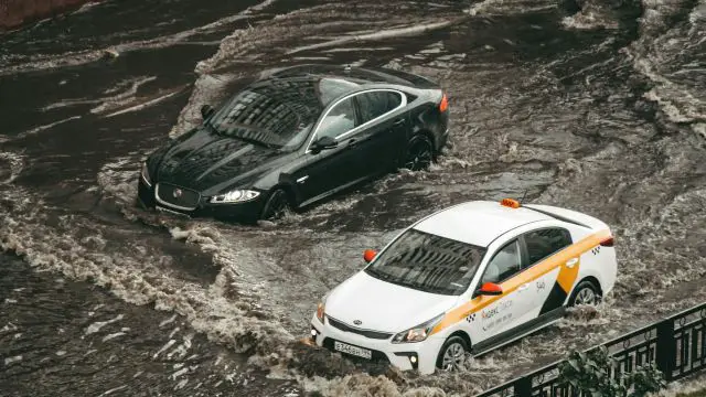 Third kona storm in weeks threatens Hawaii with more flooding