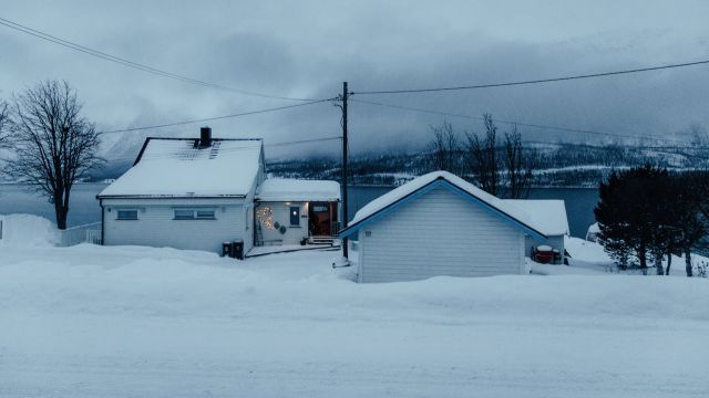 Avalanche rescue unfolds near Lake Tahoe as winter storm rages