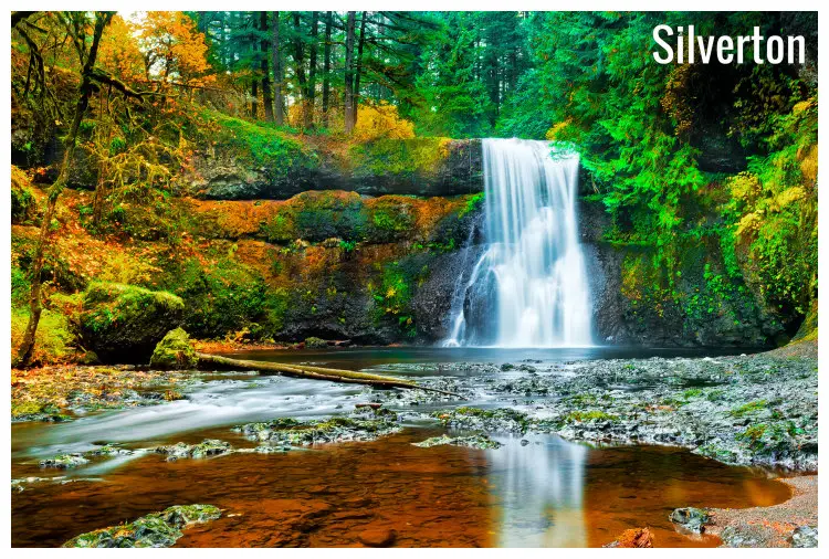 A long shot of the scenic high Upper North Falls in the Silver Falls State Park near Silverton, Oregon A long shot of the scenic high Upper North Falls in the Silver Falls State Park near Silverton, Oregon