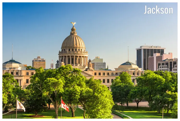 The Capitol building and beautiful tree park in Jackson, Mississippi