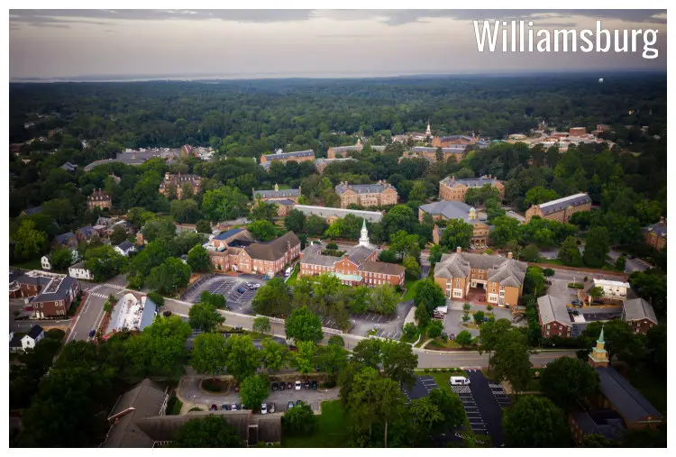 Over 50 percent of Williamsburg Virginia covered in green and dense forests Over 50 percent of Williamsburg Virginia covered in green and dense forests