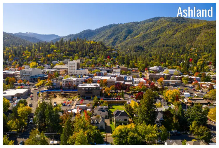 The fall foliage beauty over the city of Ashland in Oregon
