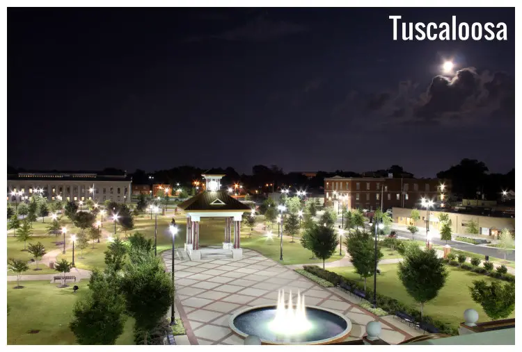 Government Plaza buildings and gardens in Tuscaloosa, Alabama