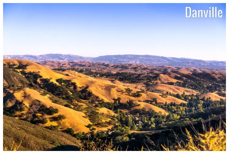 Magnificent hills surrounding Mt. Diablo State Park located in the Contra Costa County in Danville, California