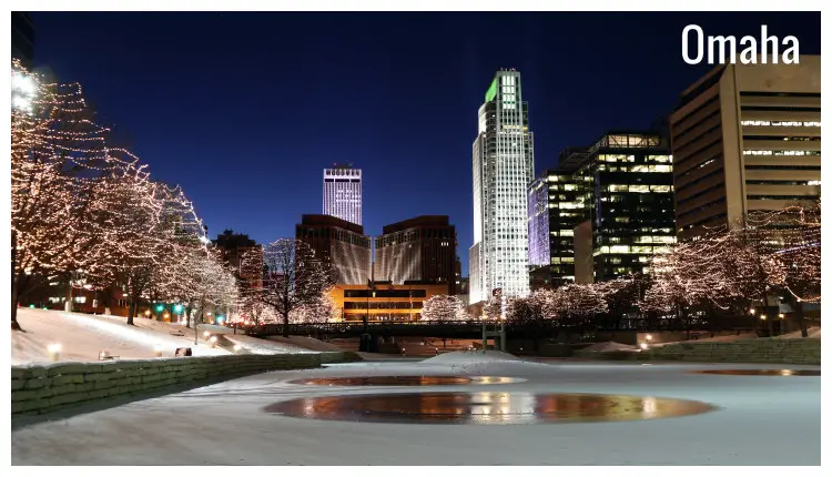 Holiday lights light up the city of Omaha, Nebraska Holiday lights light up the city of Omaha, Nebraska