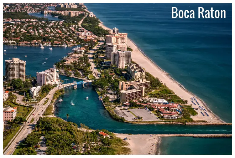 The Atlantic ocean surrounding the fantastic city of Boca Raton, Florida The Atlantic ocean surrounding the fantastic city of Boca Raton, Florida