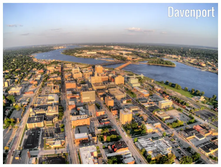 An intricate layout of the city of Davenport, Iowa, set in a scenic spot on the famous Mississippi River An intricate layout of the city of Davenport, Iowa, set in a scenic spot on the famous Mississippi River
