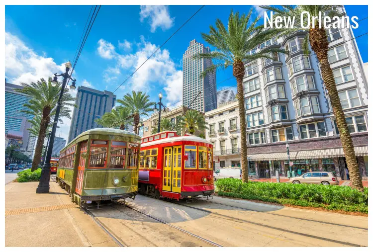 Commuter buses on the street in New Orleans, Louisiana 