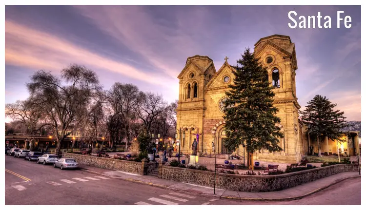 Beautiful sunset over the St. Francis of Assisi Basilica in Santa Fe, New Mexico Beautiful sunset over the St. Francis of Assisi Basilica in Santa Fe, New Mexico