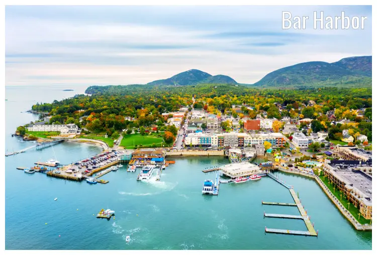 The popular tourist spot of Bar Harbor in Maine, within the Mount Desert Island The popular tourist spot of Bar Harbor in Maine, within the Mount Desert Island
