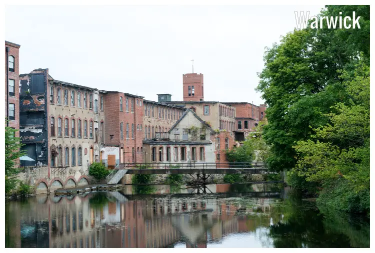 Pawtuxet river flowing beside the ruins of the old cotton mill in Warwick, Rhode Island Pawtuxet river flowing beside the ruins of the old cotton mill in Warwick, Rhode Island