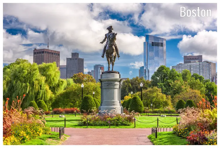 A beautiful natural park with the George Washington Monument in Boston, Massachusetts